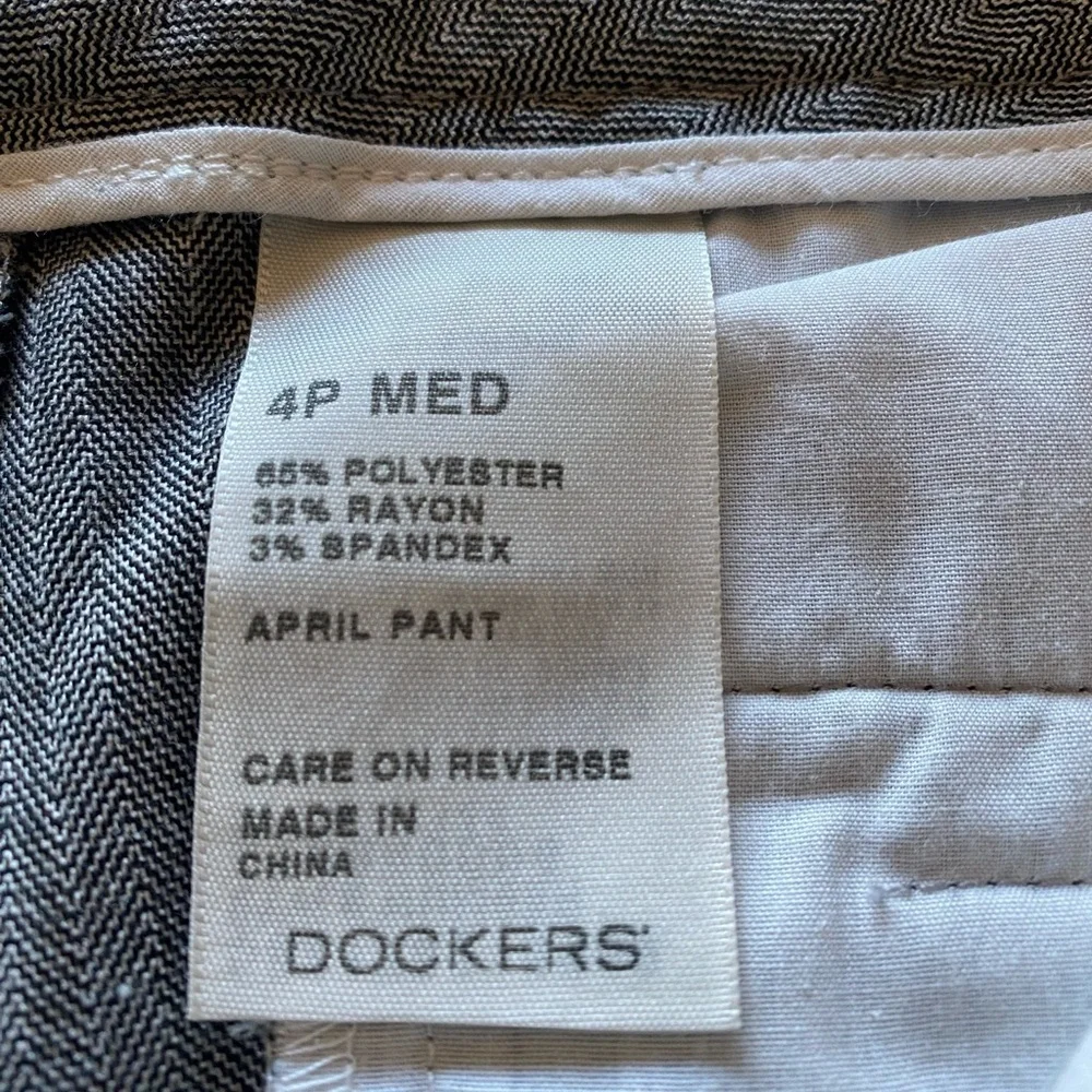 ~Dockers Mid rise Curvy Pants - Picture 7 of 8